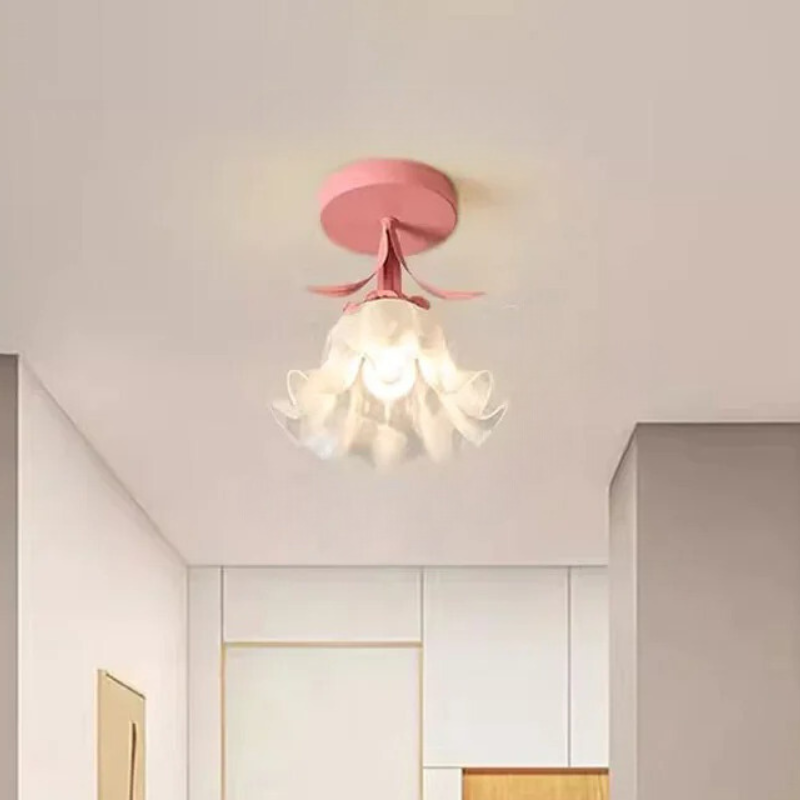 LumiPlafond - Lampe de Plafond Élégante et Chaleureuse pour Intérieur - Rynova