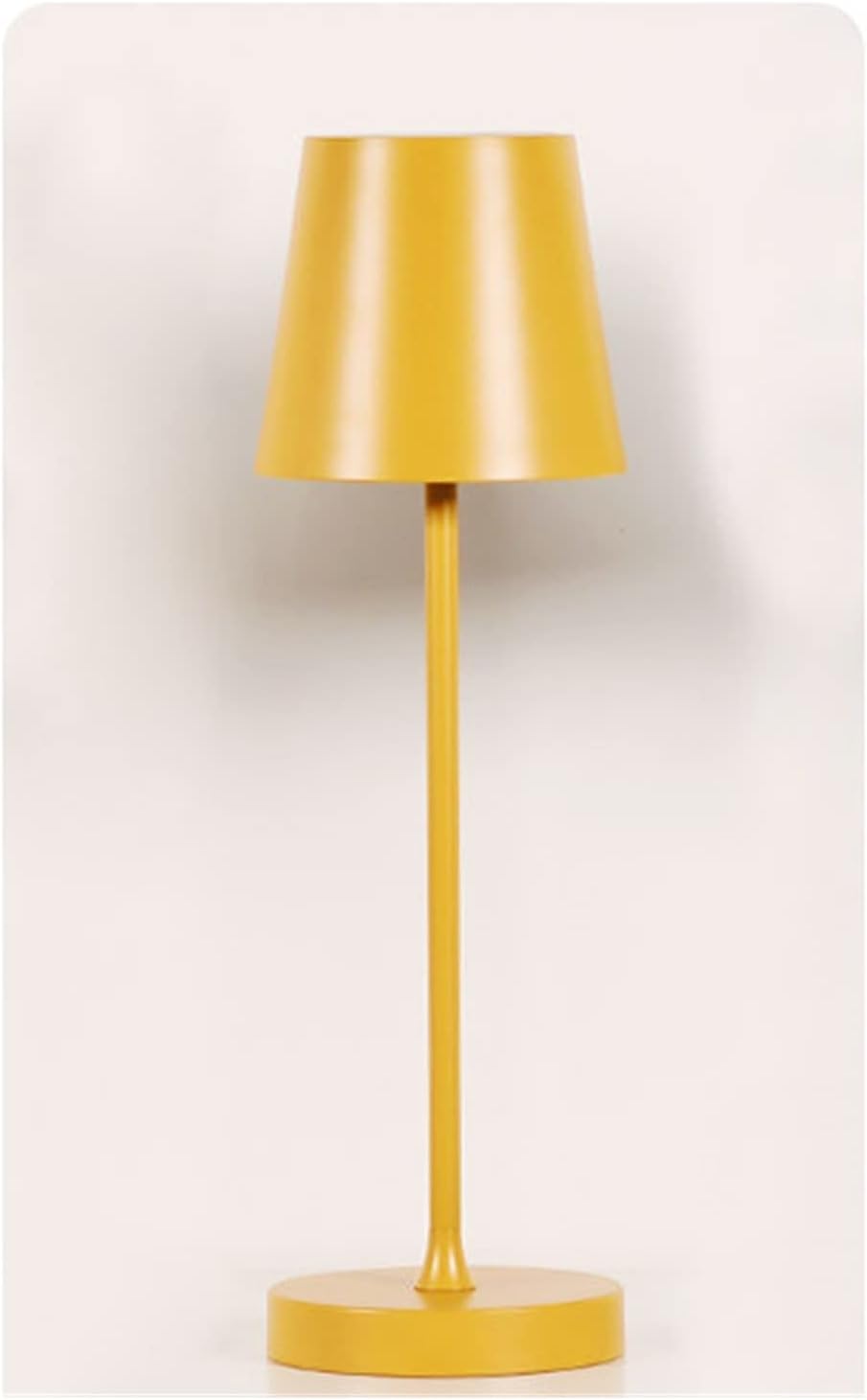 LuxoCharge - Lampe de Table Rechargeable avec Chargeur Intégré - Rynova