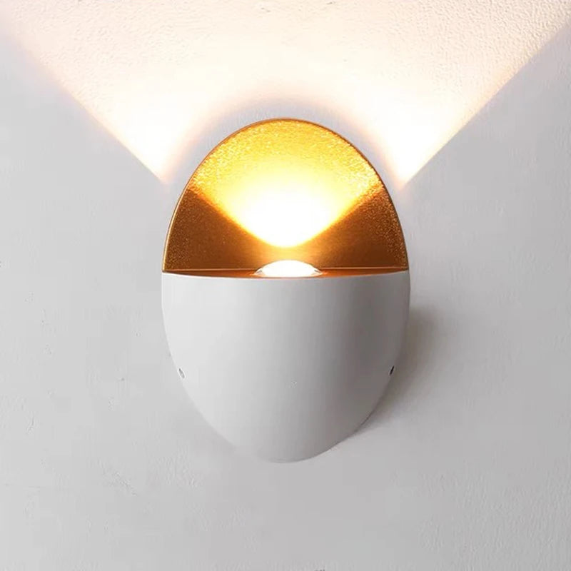 Lumière Murale LED Extérieure ÉlegancePro - Moderne et Étanche Rynova