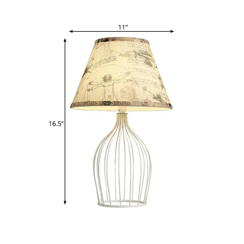 RétroLumière - Lampe de Table Traditionnelle en Forme de Cône avec Base en Cage Métallique - Rynova