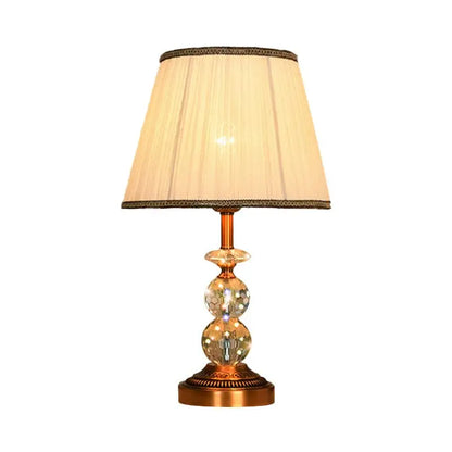 ÉclatCristal - Lampe de Table avec Forme Conique et Boules en Cristal Taillé - Rynova