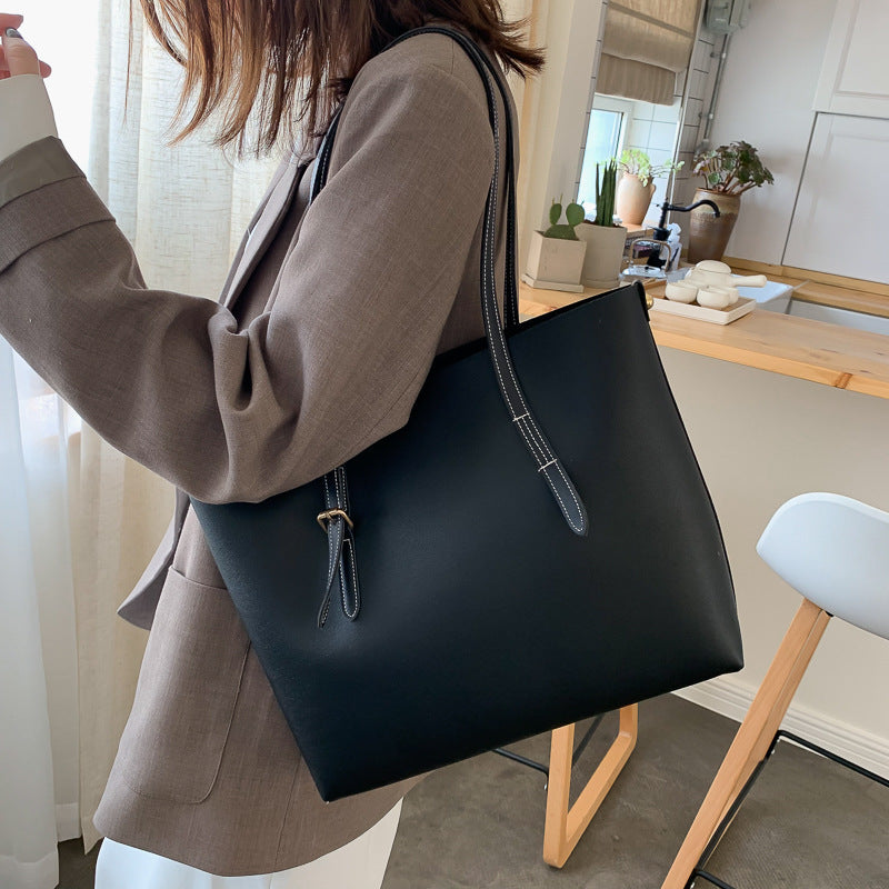 Grande Sac Tendance pour Femme - Élégance et Espace - Rynova