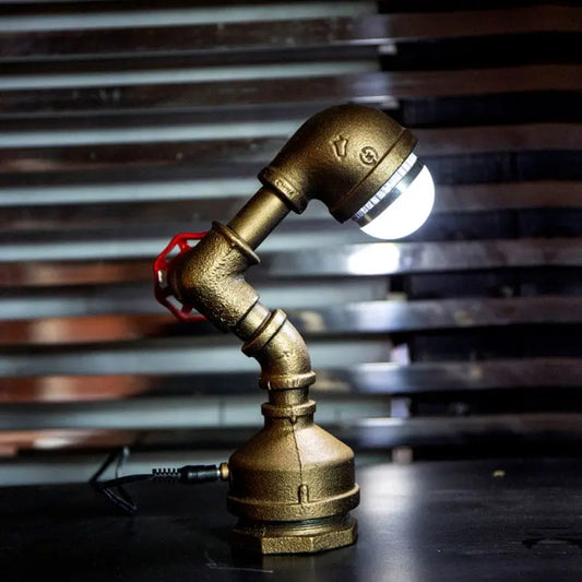 TechLaiton - Lampe Robot Steampunk en Laiton avec Interrupteur à Manette - Rynova