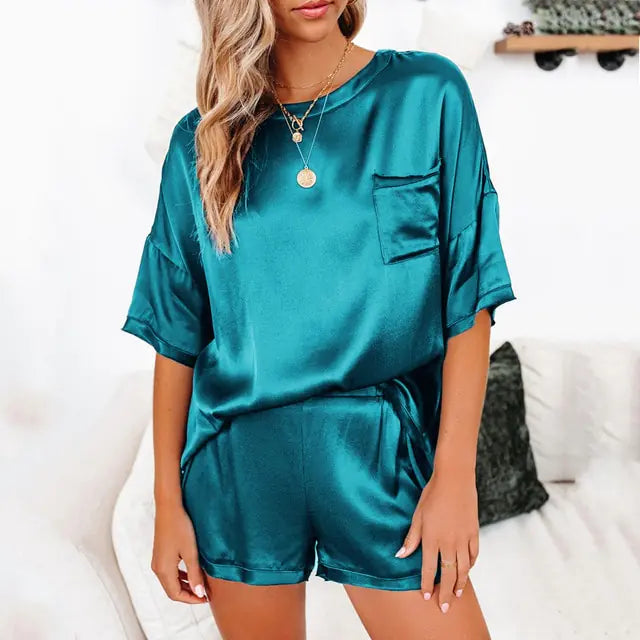 SilkyDreams - Ensemble de Pyjama en Satin pour Femmes - Rynova