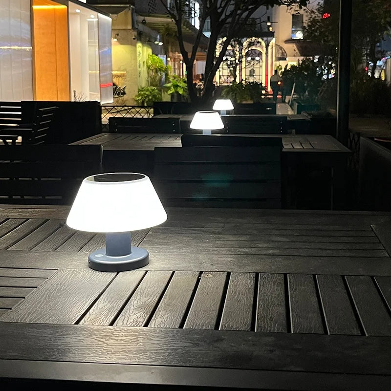 SolarisLumi – Lampe de table à énergie solaire élégante et durable - Rynova