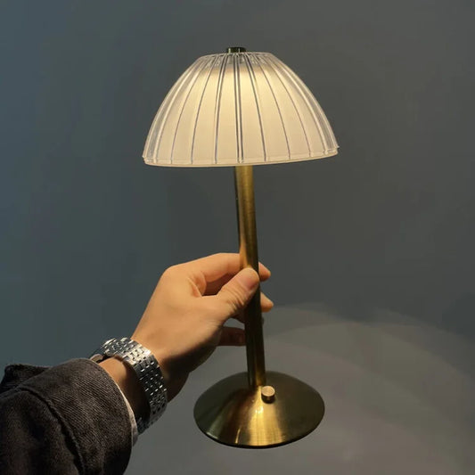 LuminoSphere – Lampe de table élégante et moderne - Rynova