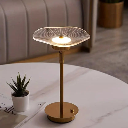 LumaNova - Lampe de Table LED Moderne Éco-Énergétique - Rynova