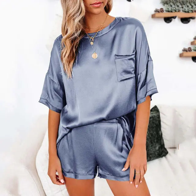 SilkyDreams - Ensemble de Pyjama en Satin pour Femmes - Rynova