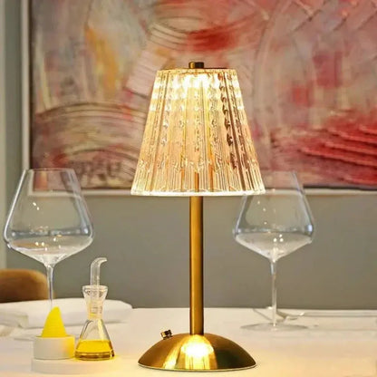 RadianceCrystal - Élégante lampe de table en cristal - Rynova