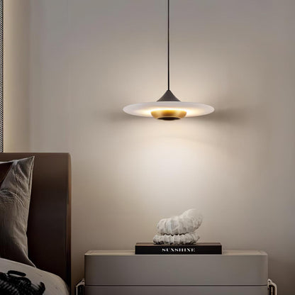 MarbréLumi – Pendule Moderne en Marbre et Aluminium - Rynova