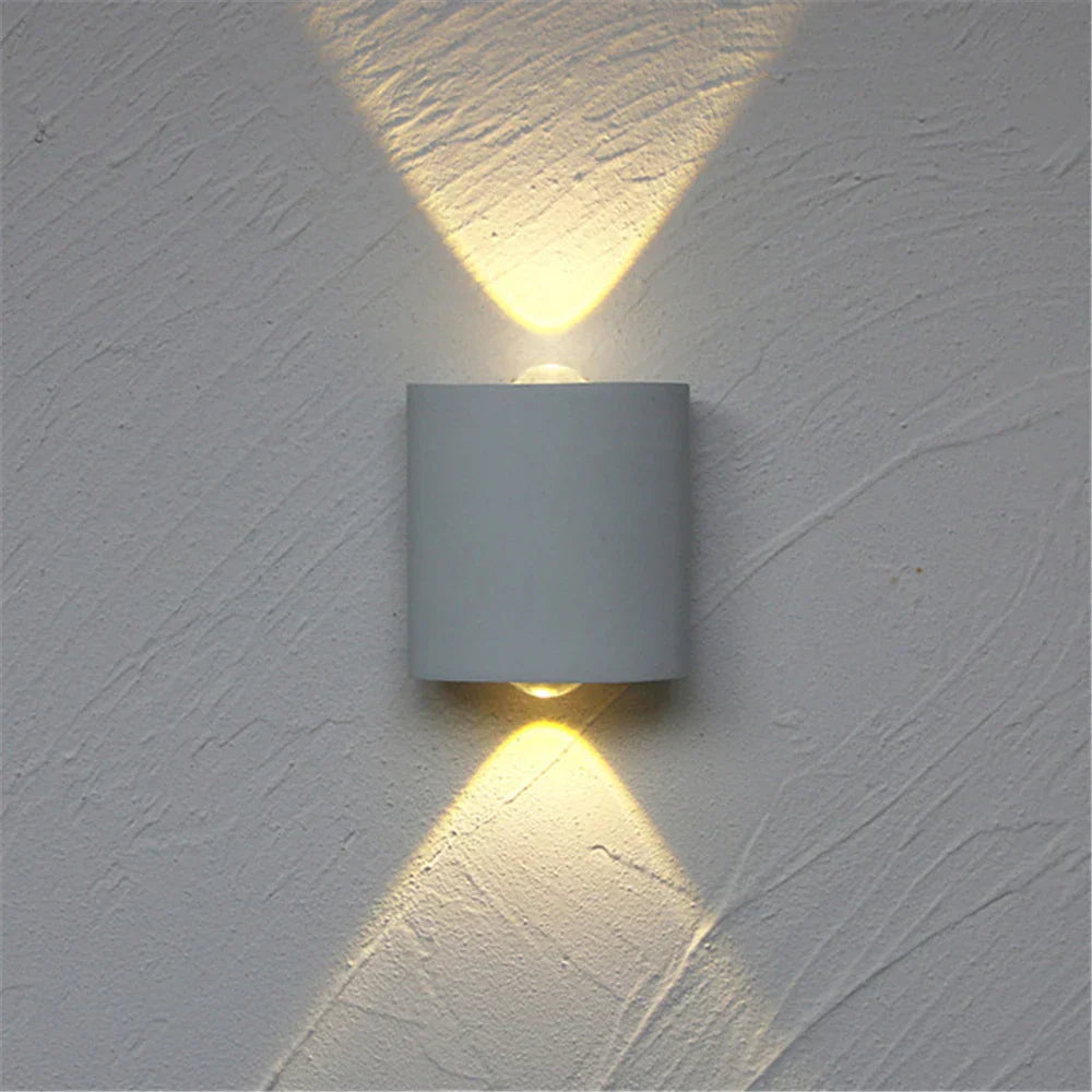 ÉclaiZen - Applique Murale LED Moderne et Élégante - Rynova