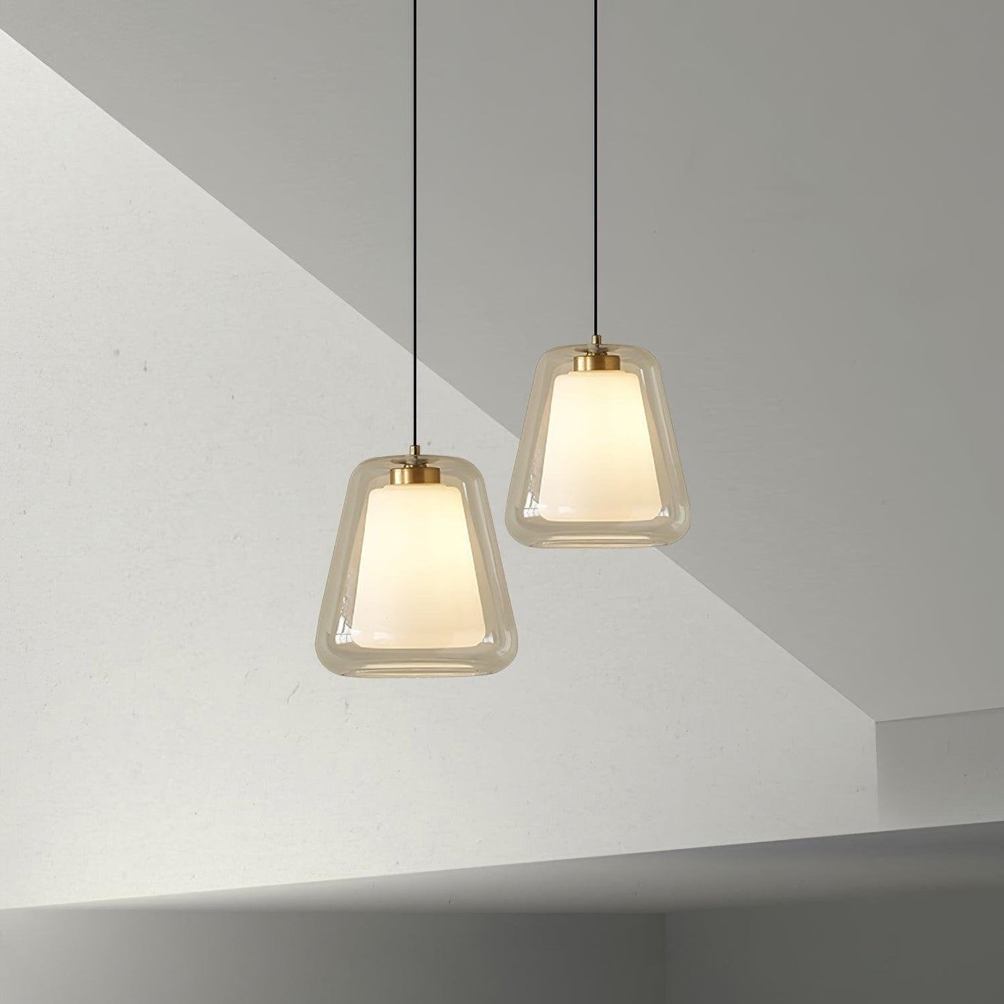 LumiSphère – Suspension Élégante et Intemporelle pour Éclairage d'Intérieur - Rynova