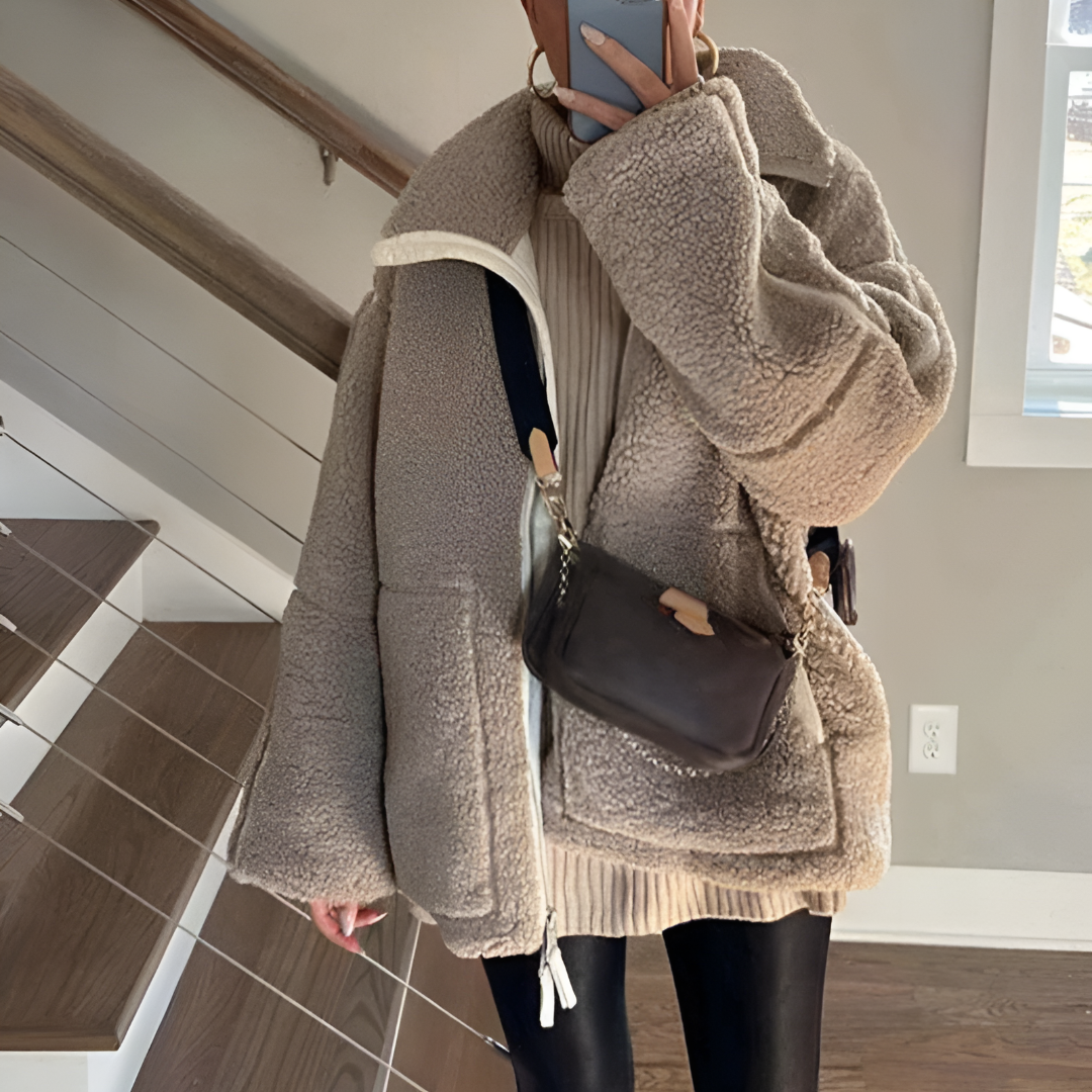 Mila Chic - Veste en teddy polaire beige pour un confort stylé - Rynova