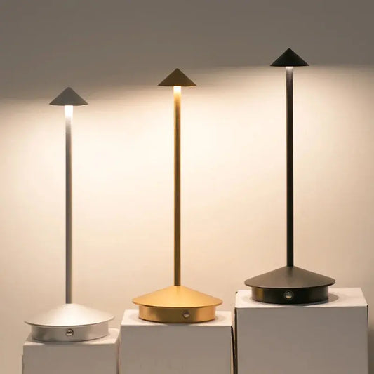 Lampe de Table Design Inspirée par DartCandle - Rynova