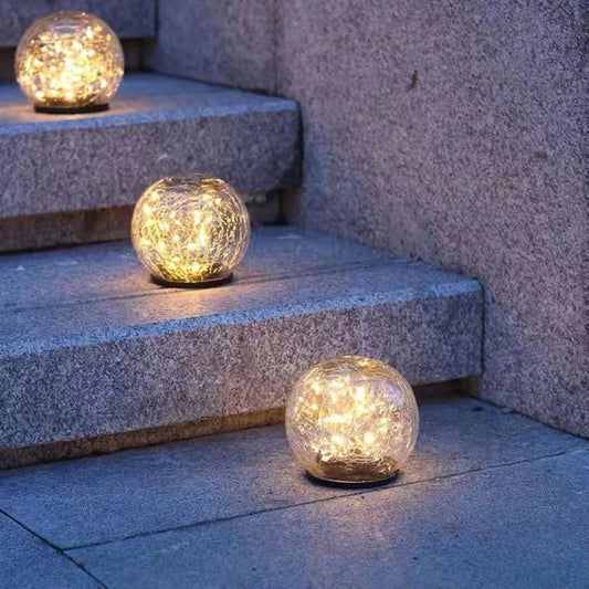 LumiGlobe – Lampe Solaire Boule Craquelée pour Extérieur - Rynova