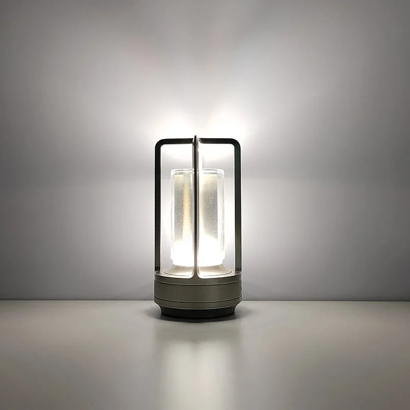 AuraLantern – Lanterne LED Rechargeable pour Intérieur et Extérieur - Rynova