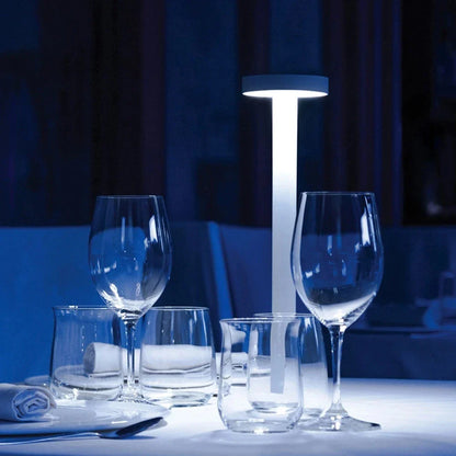 LuminoPro - Lampe LED Rechargeable Étanche pour Hôtels et Extérieurs - Rynova