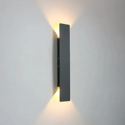 LumièreÉclat - Luminaire Mural LED Moderne et Élégant - Rynova