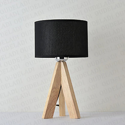 Lumière d'Éclat – Lampe de Table en Bois avec Abat-Jour Tissu Noir et Blanc