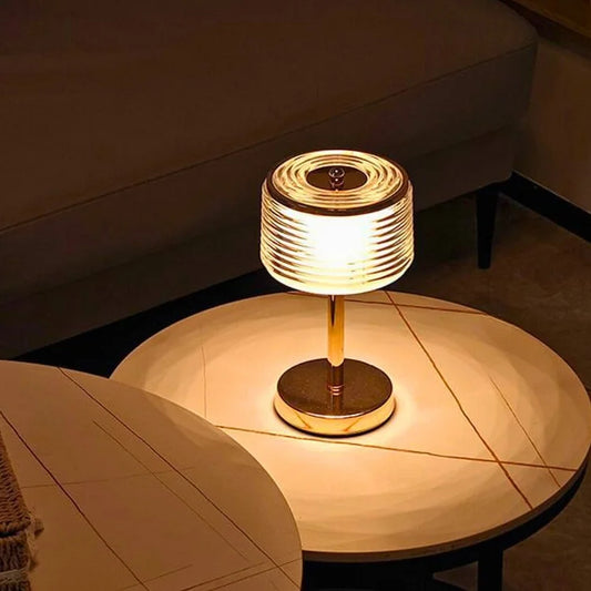 LumiCercle – Lampe de table LED design en forme d'anneau - Rynova