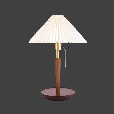 RétroBois – Lampe Plissée en Bois pour Ambiance Nostalgique - Rynova