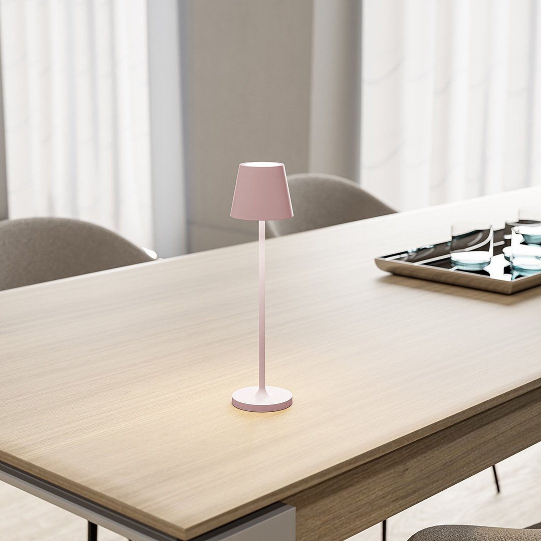 NovaLite - Lampe LED Portable avec Contrôle Tactile et 10 Heures d'Autonomie - Rynova