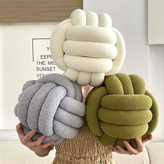 Coussin de lancer en balles nouées décoratives PlushKnot - Rynova