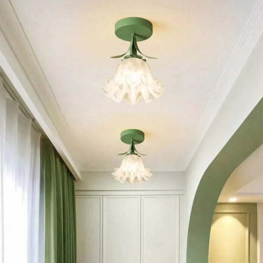 LumiPlafond - Lampe de Plafond Élégante et Chaleureuse pour Intérieur - Rynova