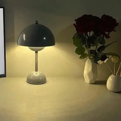 Lumière Élégante - Lampe de Table LED Bud pour Décoration Intérieure - Rynova