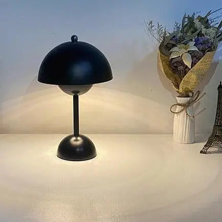 Lumière Élégante - Lampe de Table LED Bud pour Décoration Intérieure - Rynova