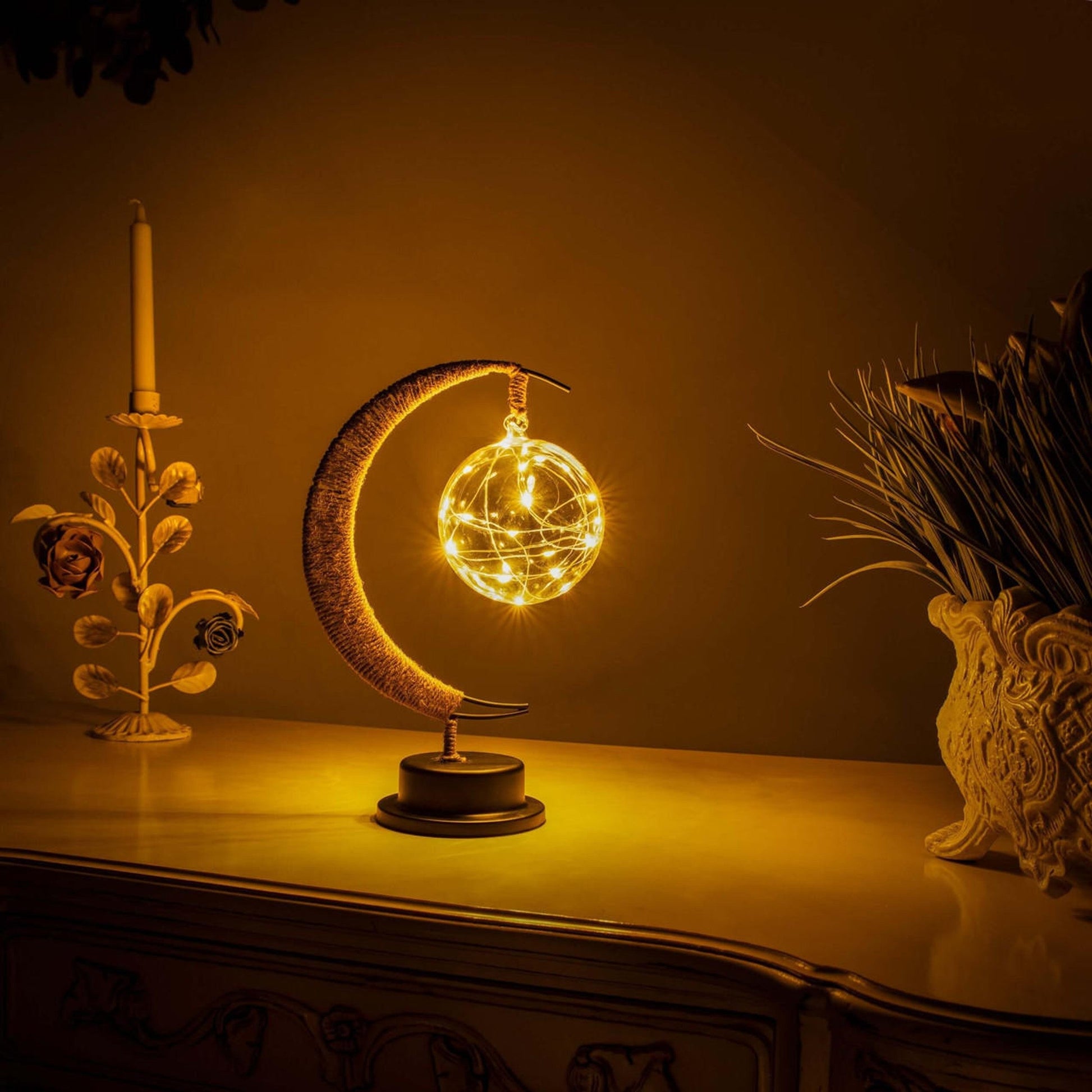 Lune Enchantée – Lampe Magique en Forme de Lune - Rynova