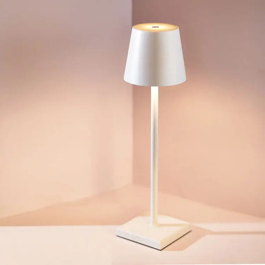 Nordéa – Lampe de Table Rechargeable Sans Fil avec Design Nordic - Rynova